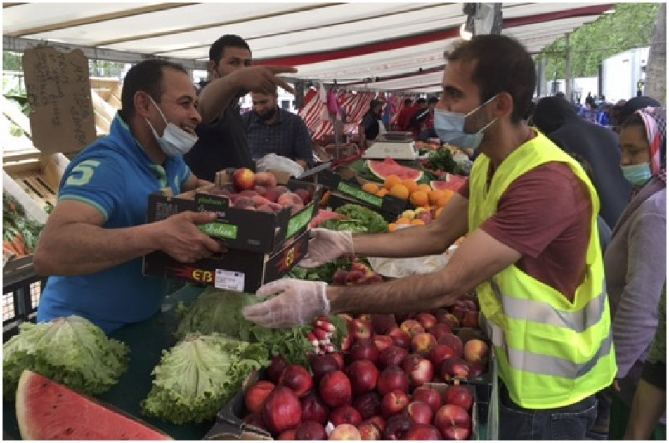 Glanage au marché 