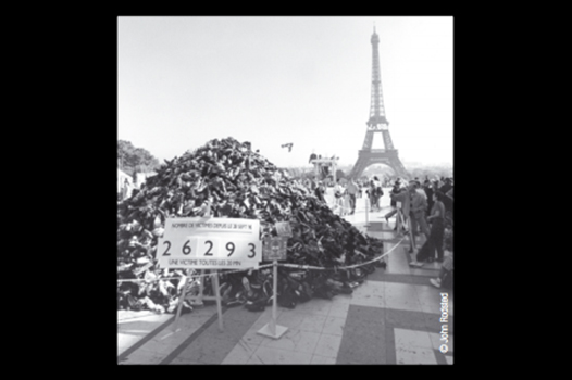 20e Pyramide de Chaussures