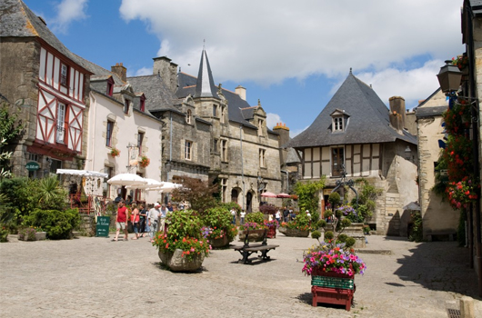 Rochefort-en-terre sera-t-il le village préféré des Français 2016 ?
