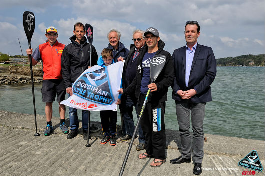 Paddle trophy 1